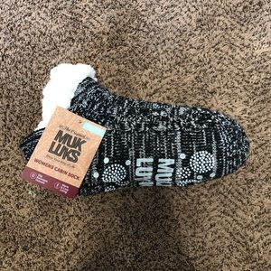 womens size 8-10 muk luks